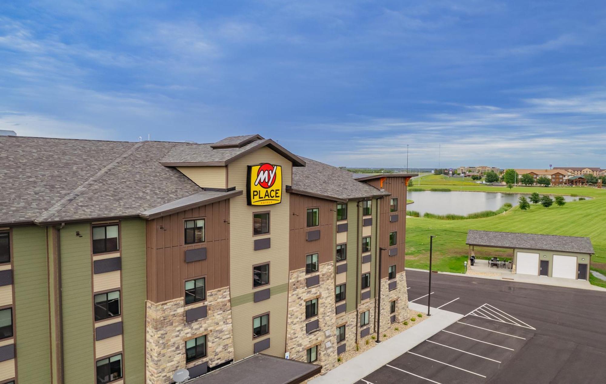 My Place Hotel-Mitchell Sd ภายนอก รูปภาพ